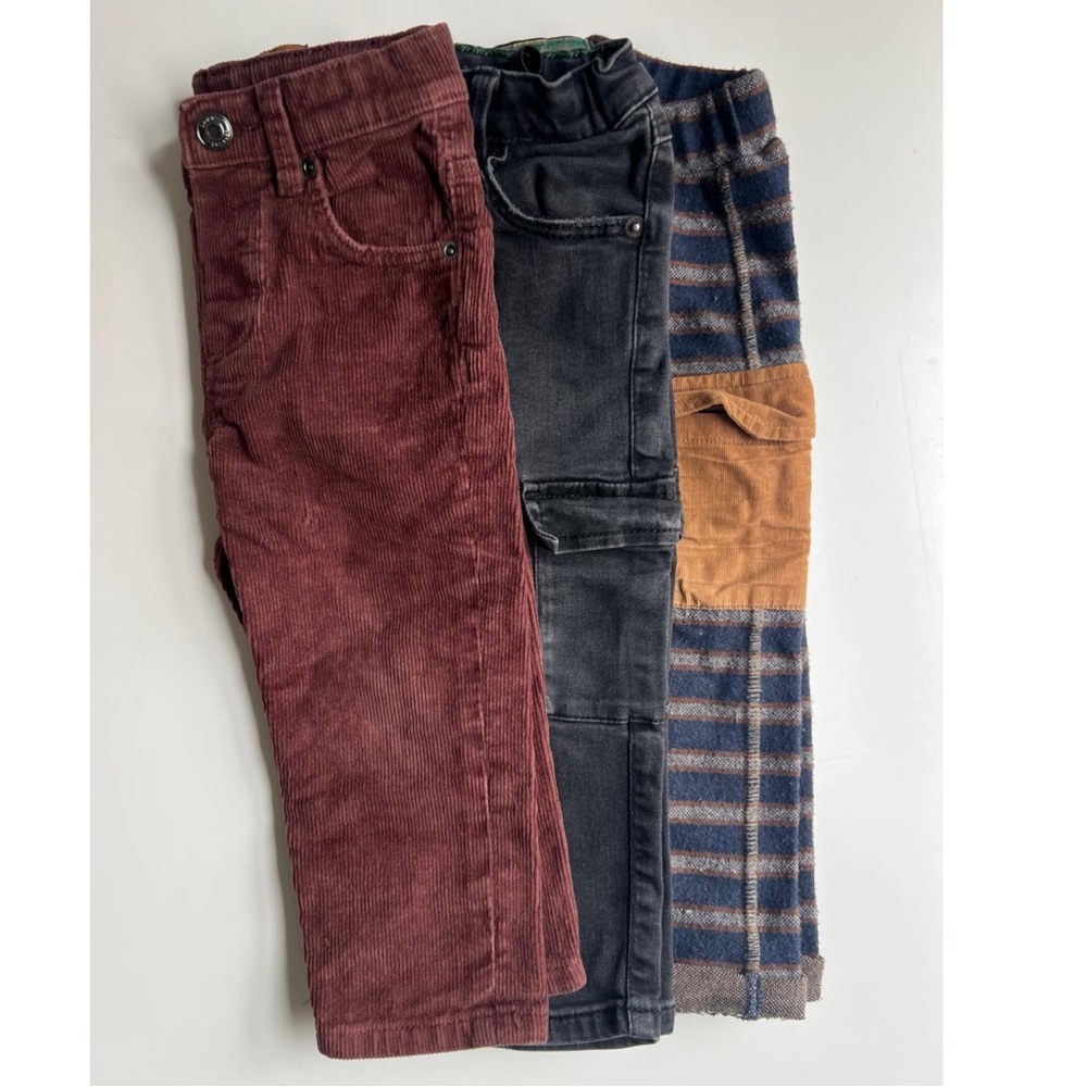 Bundle of 3pairs of pants boy 12-18months (up to 24months)